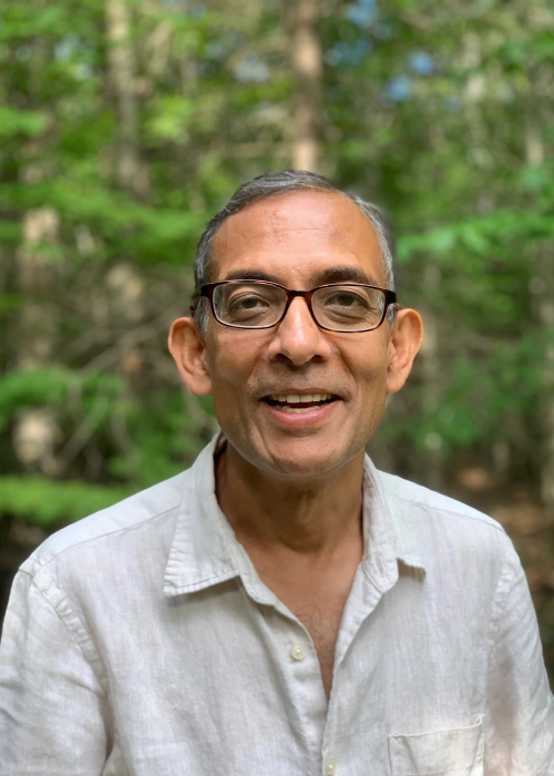 Portrait of author Abhijit Banerjee